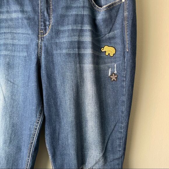 Crown & Ivy Curvy Skinny Denim Jeans W Gold Elephant Patch & Sequenced Star -22W - Picture 5 of 8